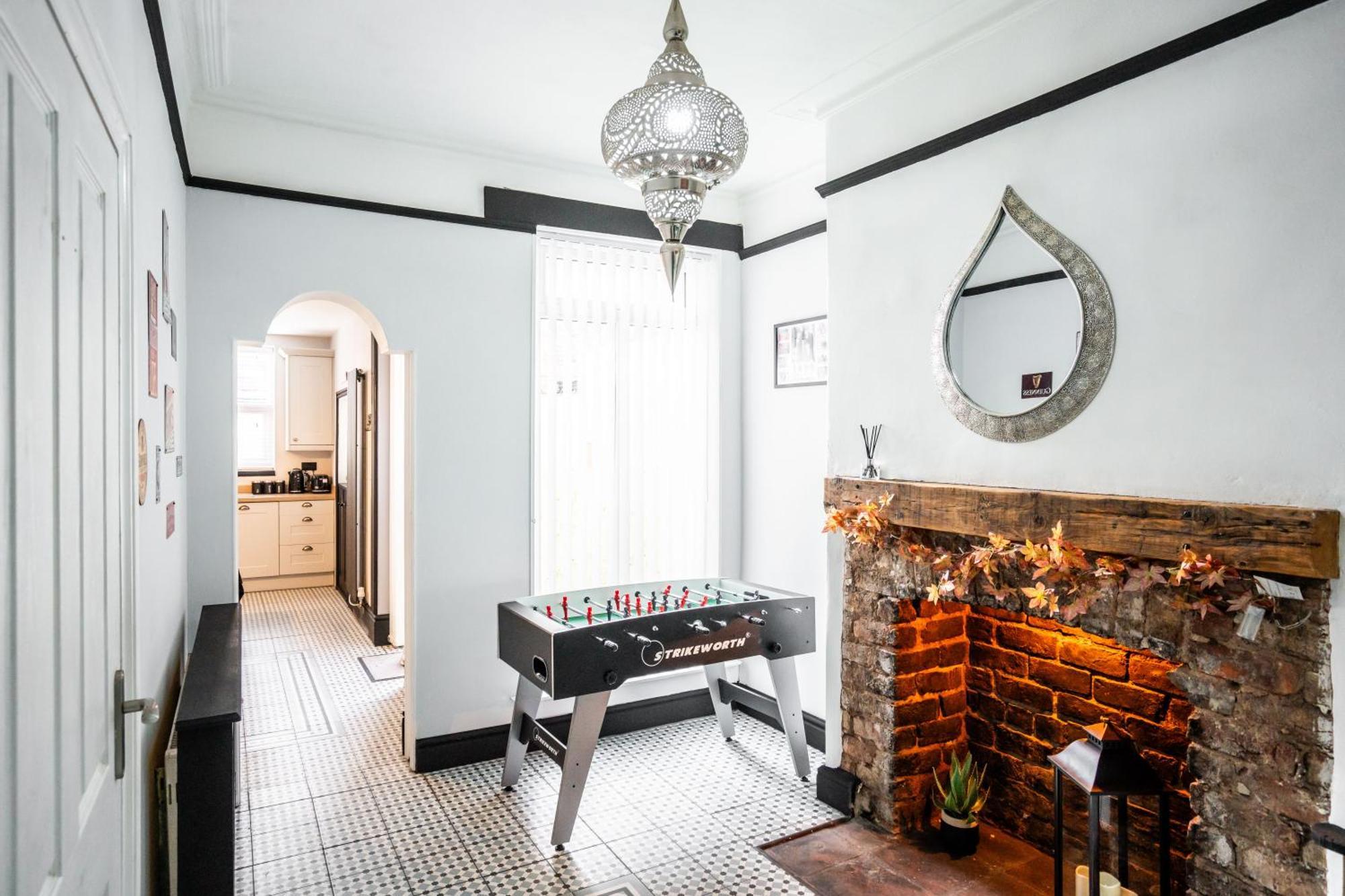 Swiss Haven - Spacious 3 Bedroom House 利物浦 外观 照片