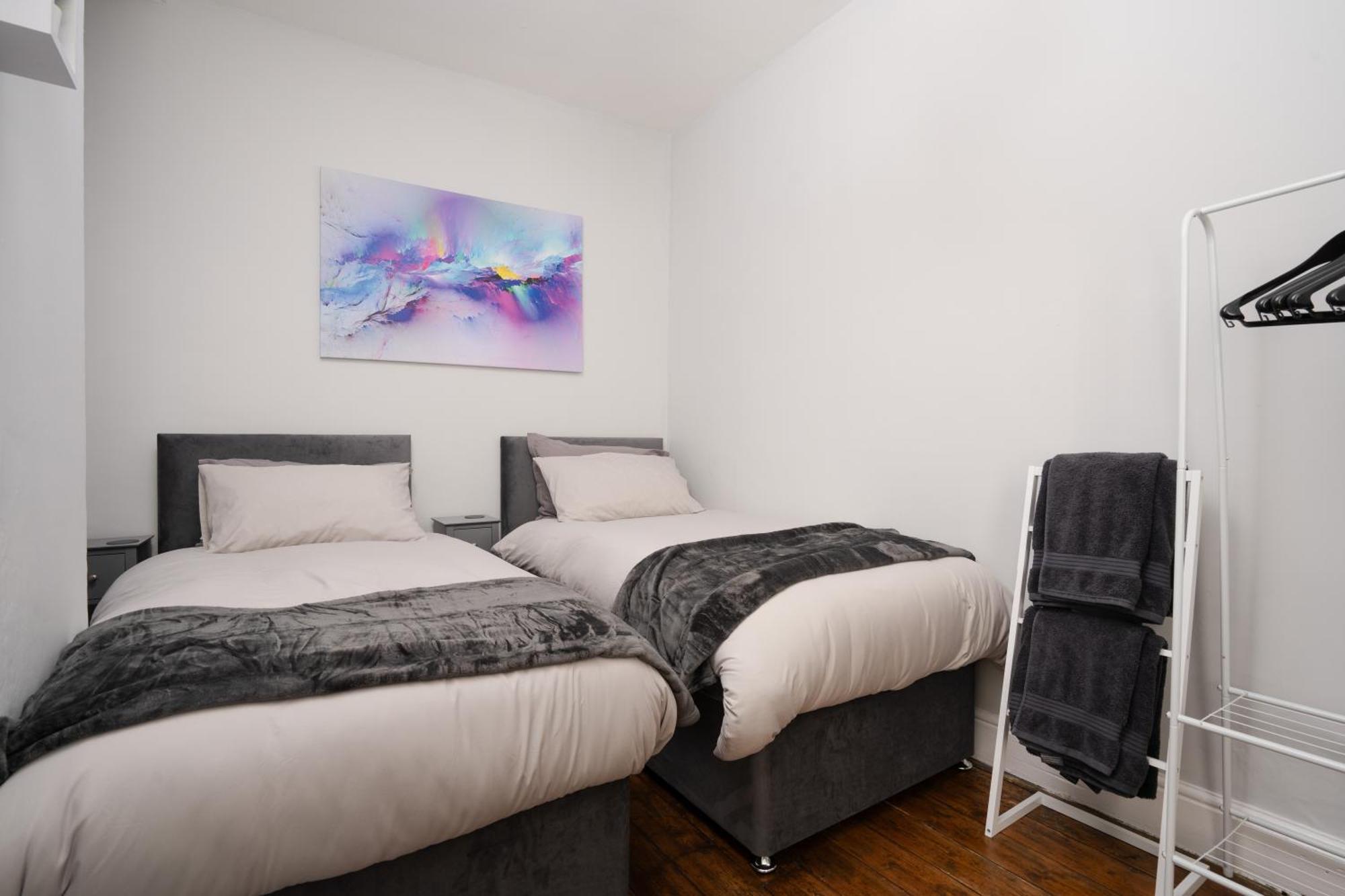 Swiss Haven - Spacious 3 Bedroom House 利物浦 外观 照片